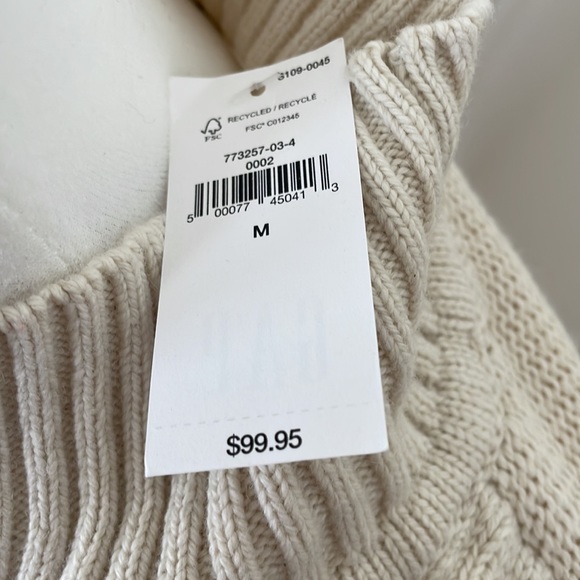 Gap knit oversized cable sweater - Picture 3 of 3